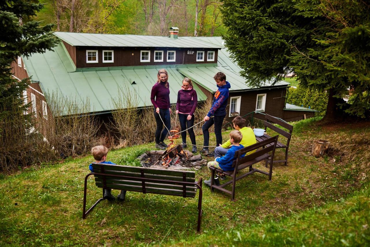 Pension Říp Pec pod Snezkou Exterior foto